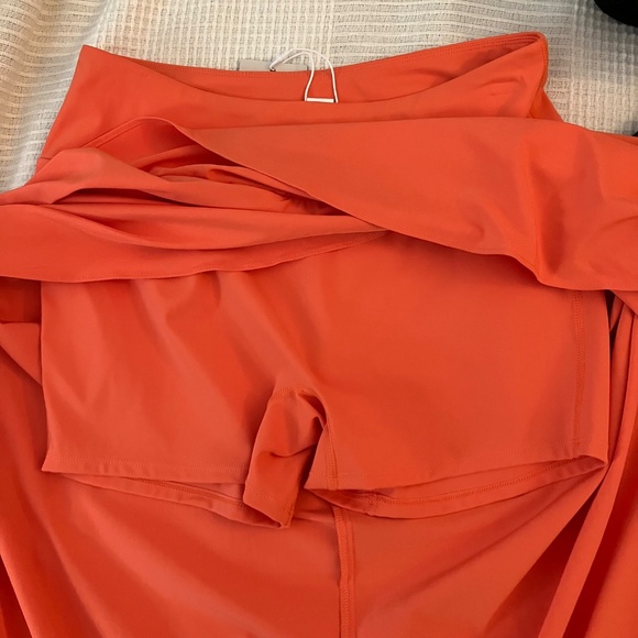 NWT! Halara Medium M Breezeful High Low Maxi Skirt Built in Shorts Flowy - Picture 5 of 7